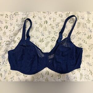 PRIMADONNA TWIST Epirus
Full-cup bra in size 40G (UK)